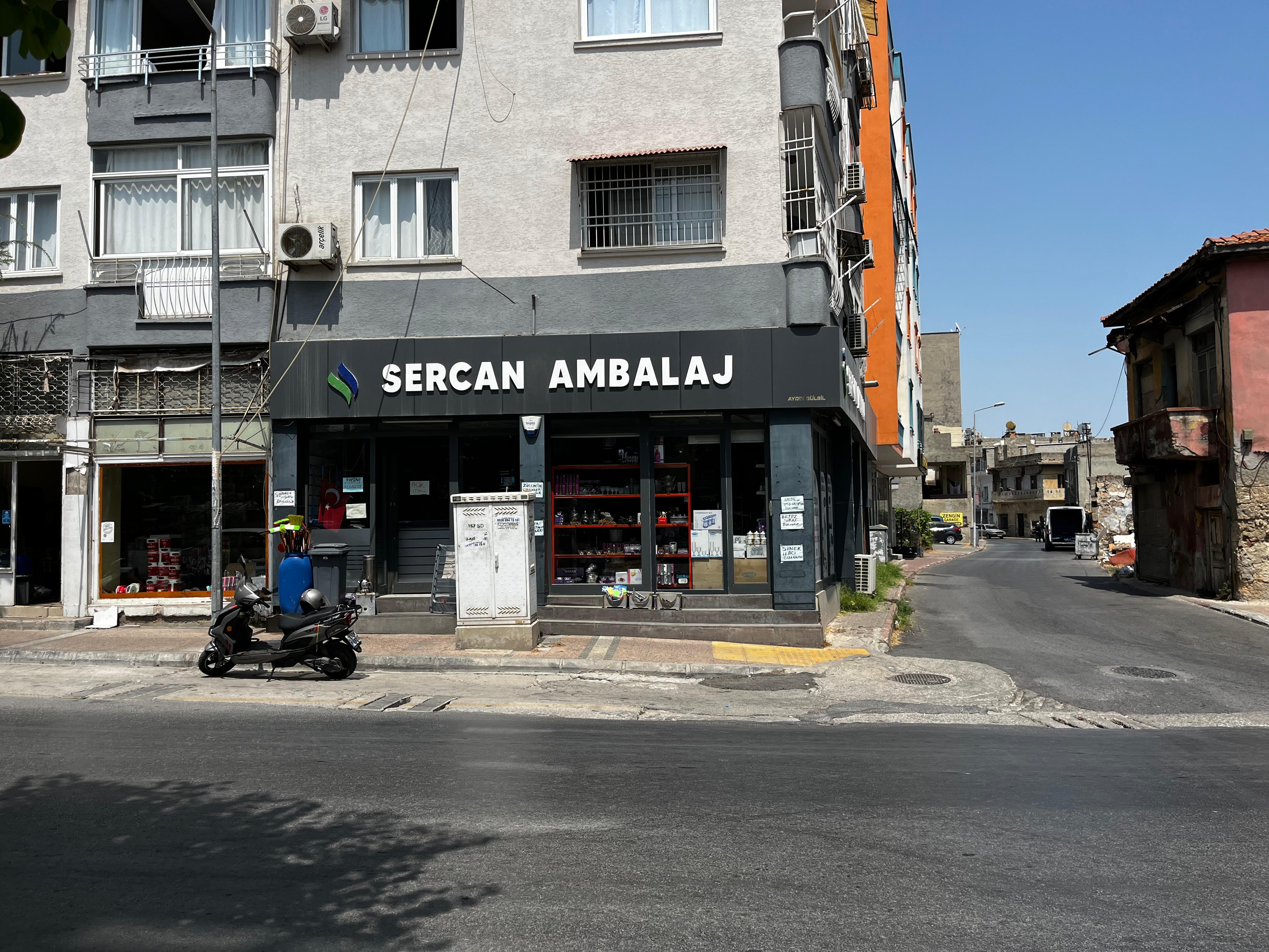 VERSUS GAYRİMENKULDEN TAKASA AÇIK SATILIK 117m² KÖŞE BAŞI DÜKKAN