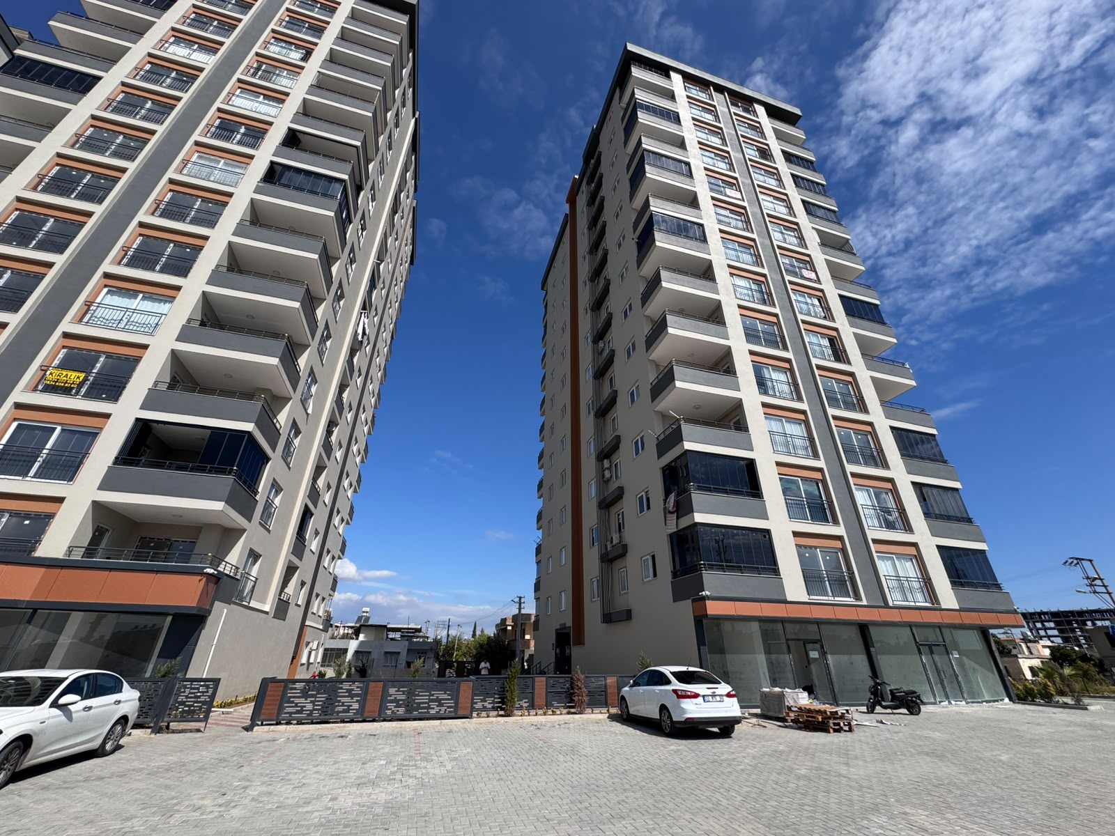 VERSUS GAYRİMENKULDEN HASTANE KARŞISI 12.KAT 2+1 BAĞIMSIZ MUTFAK