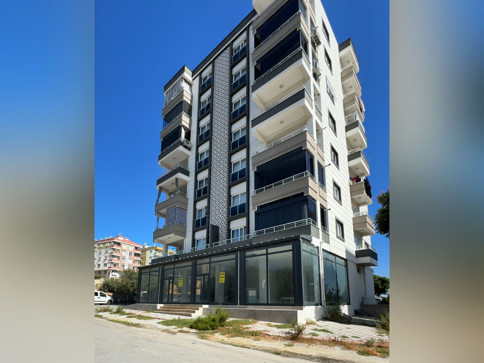 VERSUS GAYRİMENKUL'DEN KİRALIK İŞ YERİ